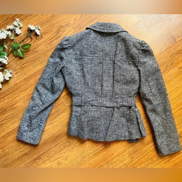 Ann Taylor LOFT Moto Jacket Charcoal Gray Black Ruffle Blend Size 6P Zip - Picture 2 of 3